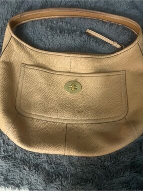 Coach Leather Hobo Shoulder Bag - Cream